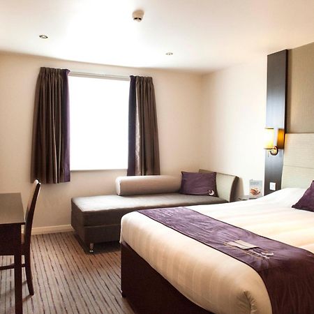 Premier Inn Birmingham City Centre Broad Street Екстер'єр фото