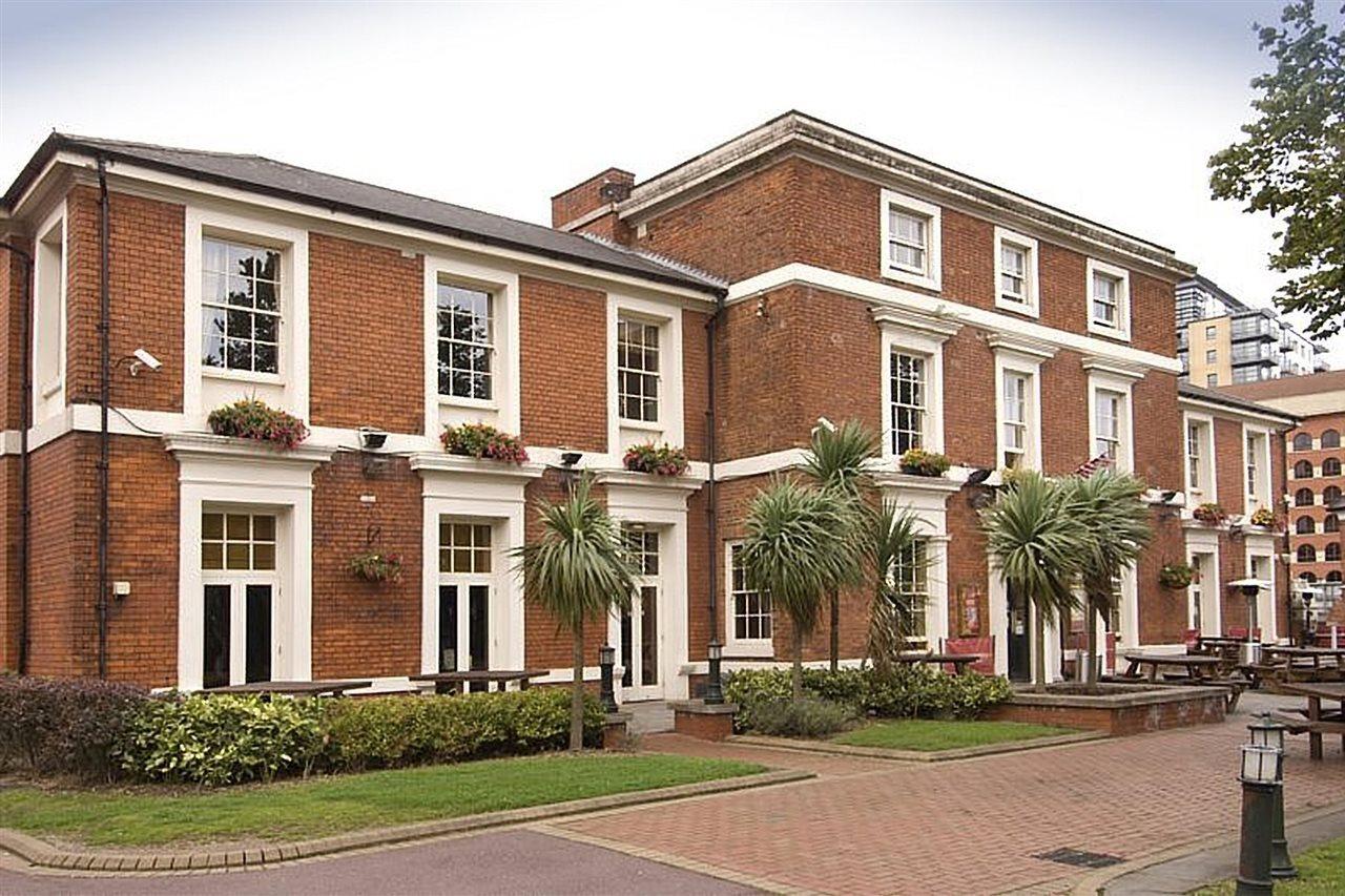 Premier Inn Birmingham City Centre Broad Street Екстер'єр фото