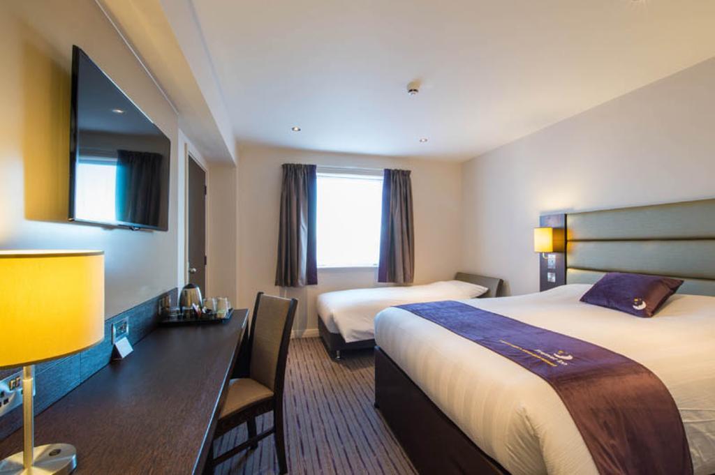 Premier Inn Birmingham City Centre Broad Street Екстер'єр фото