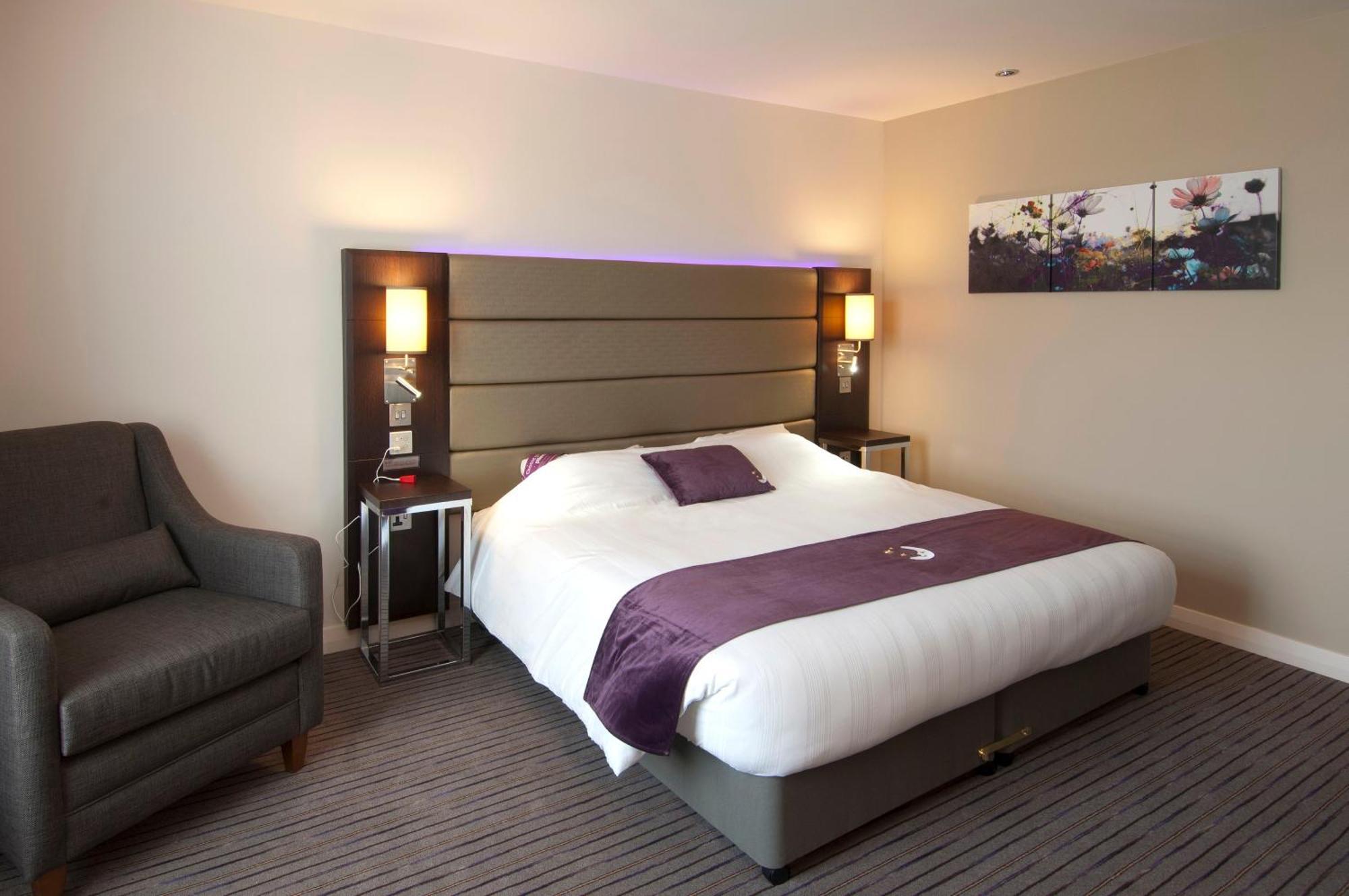 Premier Inn Birmingham City Centre Broad Street Екстер'єр фото
